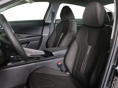 Used 2024 Hyundai Elantra SEL FWD image 26