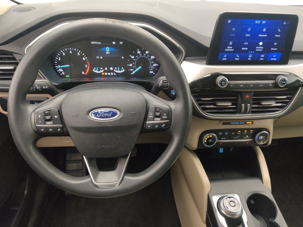 Used 2020 Ford Escape SE FWD image 22