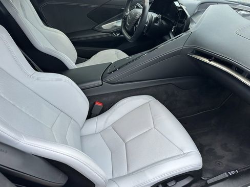 Used 2025 Chevrolet Corvette Stingray Coupe w/ 1LT image 8