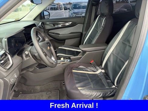 Used 2024 Chevrolet TrailBlazer LT w/ LT Cold Weather Package image 10