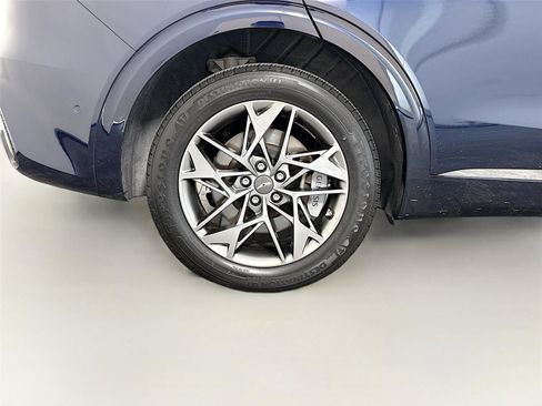 Used 2023 Genesis GV70 2.5T w/ Advanced Package AWD/4WD image 39