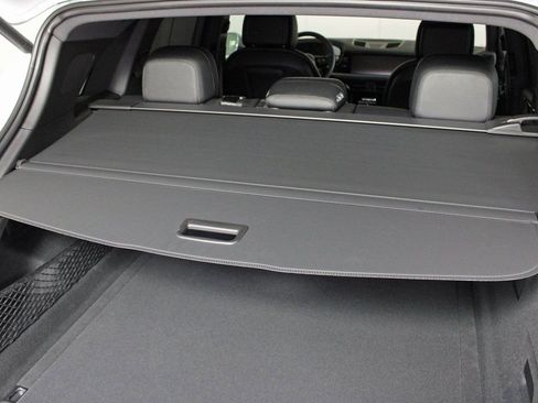 Certified 2025 Porsche Cayenne image 15