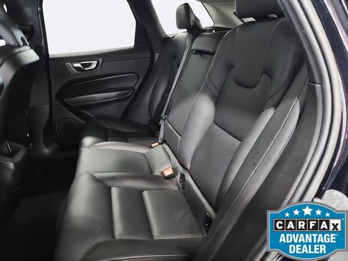 Used 2023 Volvo XC60 B5 Plus FWD image 22