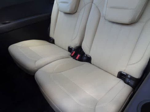 Used 2019 Mercedes-Benz GLS 450 4MATIC image 9