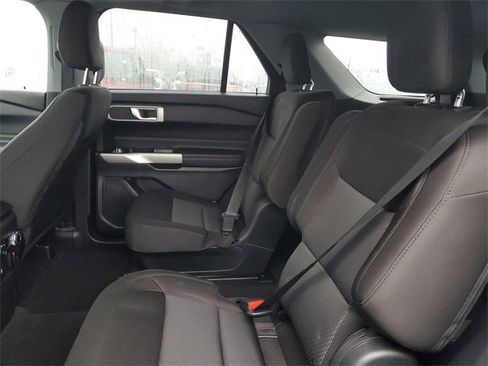 Certified 2023 Ford Explorer XLT image 25