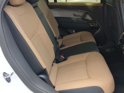 Certified 2025 Land Rover Range Rover Sport Dynamic SE AWD/4WD image 22