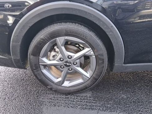 Used 2025 Kia K4 LXS image 8