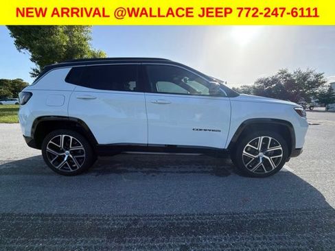 Certified 2024 Jeep Compass Limited w/ Elite Group AWD/4WD image 7