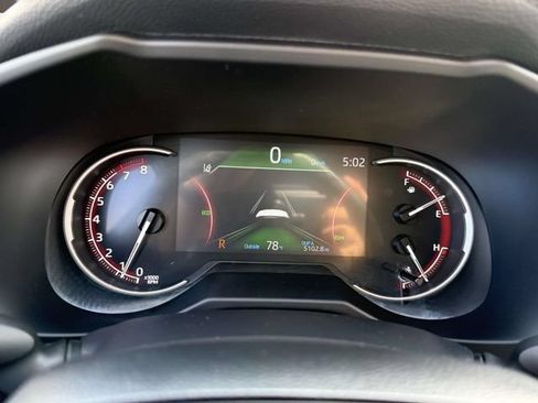 Used 2025 Toyota RAV4 XLE AWD/4WD image 34