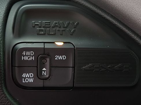 Used 2024 RAM 2500 Big Horn w/ Night Edition AWD/4WD image 13