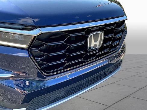 Certified 2025 Honda Pilot Touring image 61