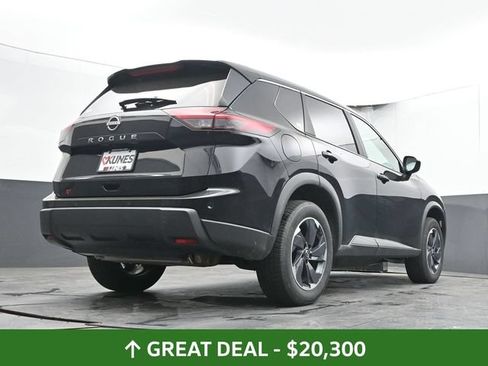 Used 2025 Nissan Rogue SV FWD image 24