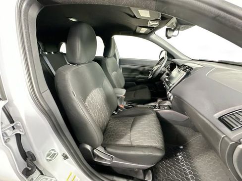 Used 2024 Mitsubishi Outlander Sport AWD image 27