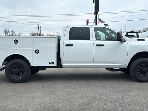 New 2026 RAM 2500 Tradesman w/ Commercial Features Package image 4