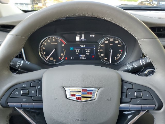 Used 2025 Cadillac XT6 Premium Luxury FWD image 24