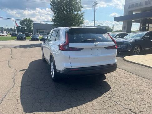 Used 2025 Honda CR-V EX image 9