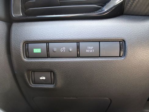Used 2025 Nissan Sentra SV w/ Trunk Package FWD image 28