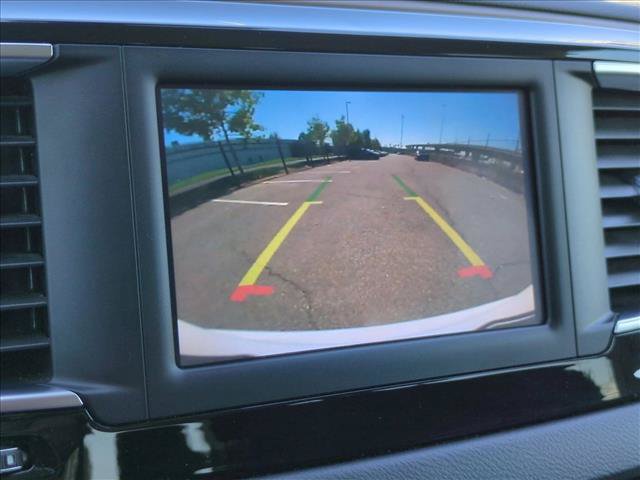 Used 2023 Chrysler Voyager LX FWD image 13