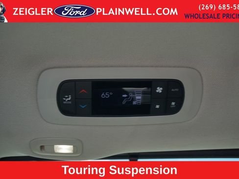 Used 2024 Chrysler Pacifica Limited FWD image 14
