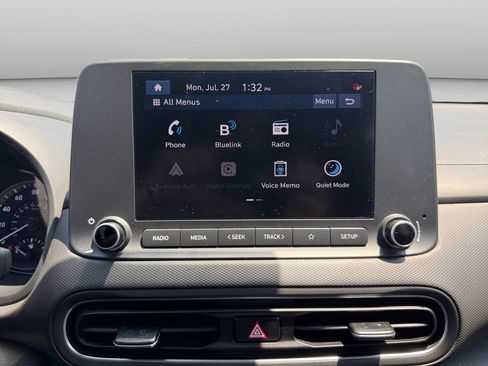 Used 2023 Hyundai Kona SEL AWD/4WD image 25