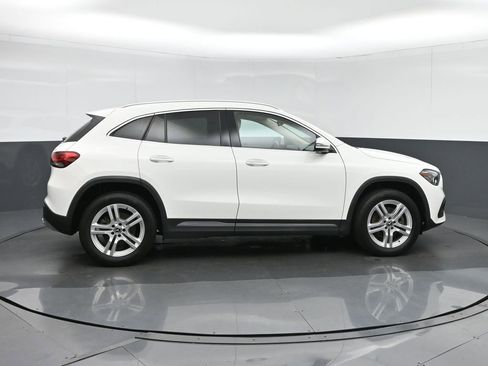 Used 2021 Mercedes-Benz GLA 250 4MATIC image 8