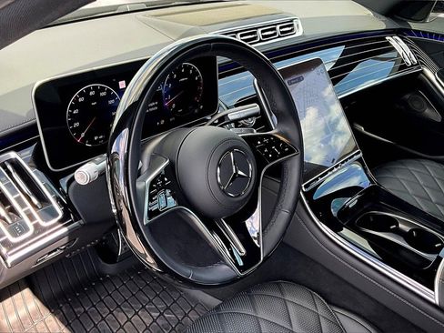 Used 2025 Mercedes-Benz S 580 4MATIC Sedan image 17