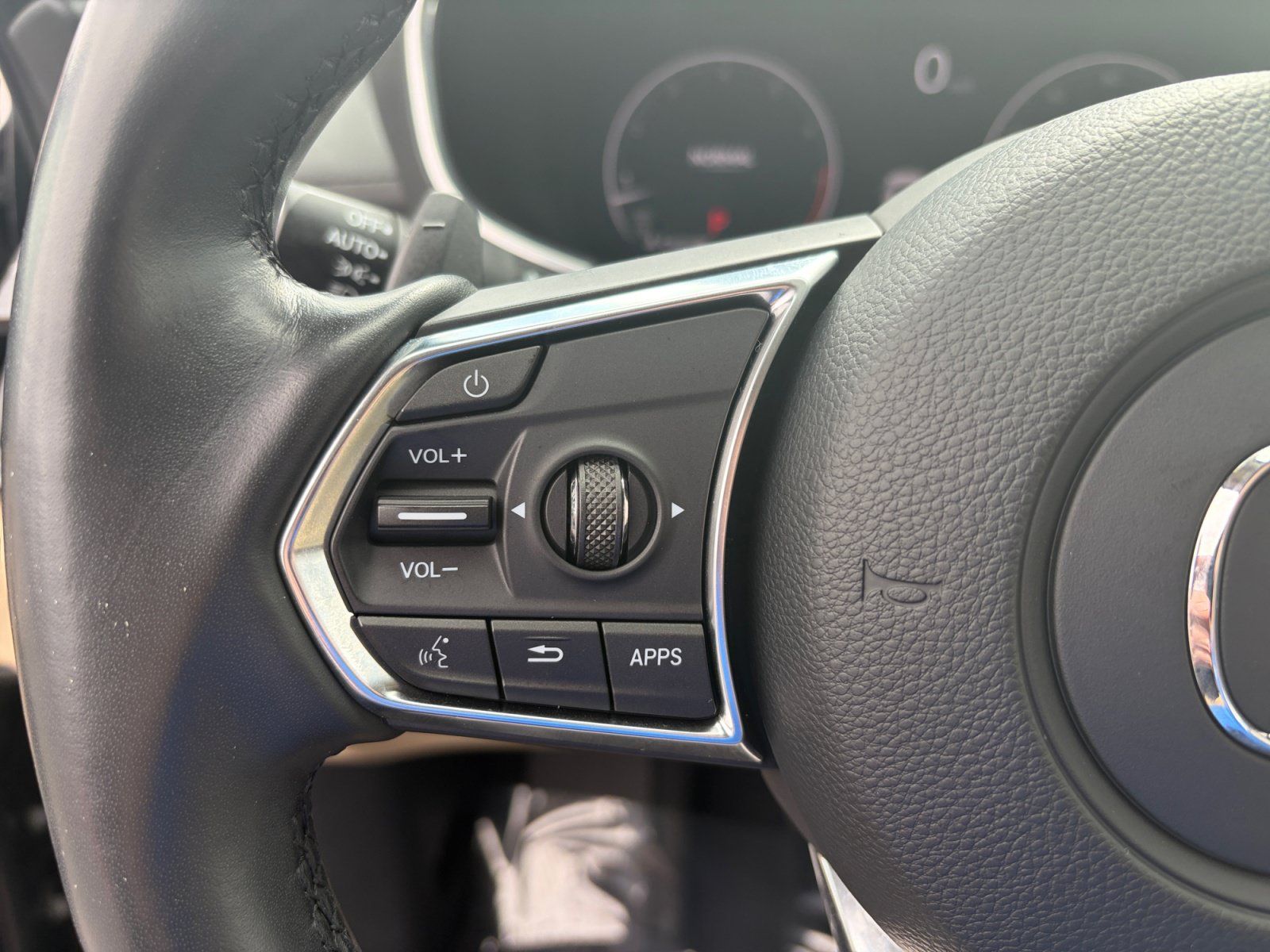 Used 2023 Acura MDX w/ Technology Package AWD/4WD image 14