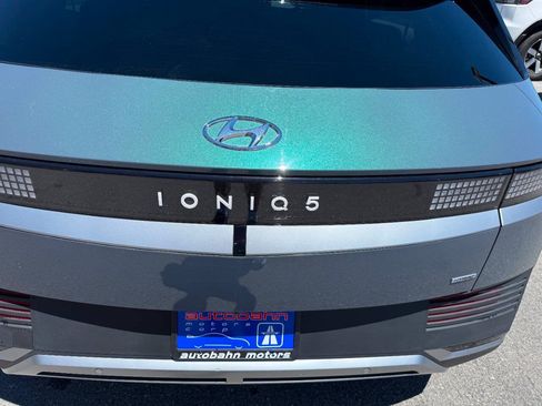 Used 2024 Hyundai Ioniq 5 SEL AWD/4WD image 17
