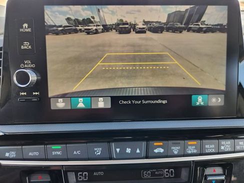 Used 2025 Honda Odyssey EX-L image 17