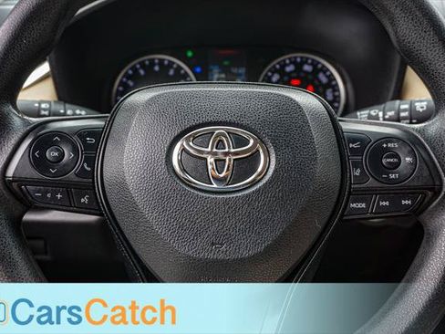 Used 2021 Toyota RAV4 XLE FWD image 24