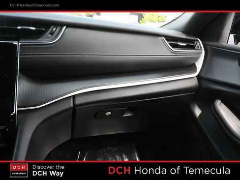 Used 2023 Jeep Grand Cherokee L Laredo image 14