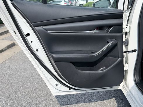 Used 2022 MAZDA MAZDA3 s FWD image 26