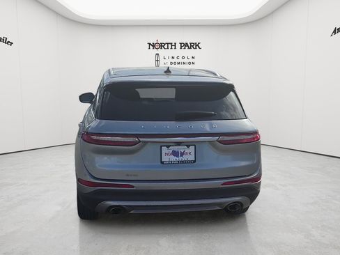 Used 2022 Lincoln Corsair AWD w/ Premium Package image 4