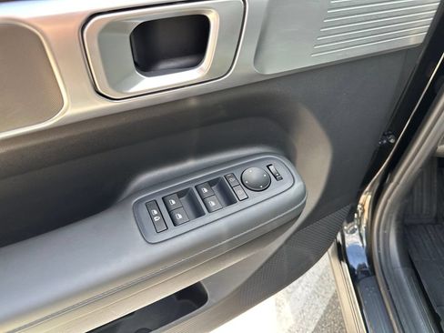 Used 2026 Hyundai Santa Fe SEL FWD image 18