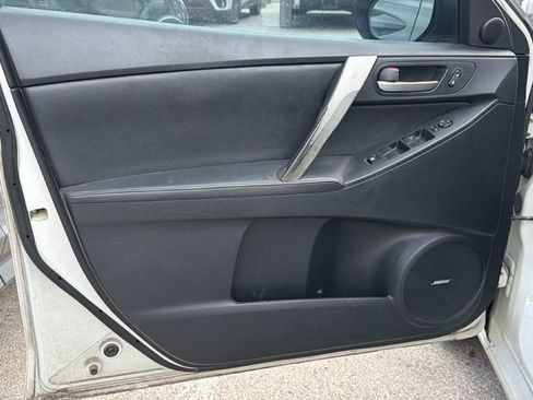 Used 2012 MAZDA MAZDA3 i Grand Touring w/ Tech Pkg FWD image 9