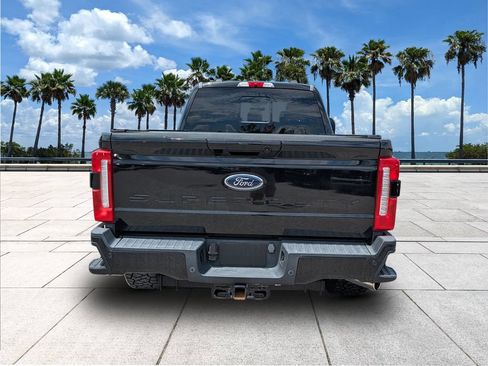 Used 2023 Ford F250 Lariat w/ Lariat Ultimate Package AWD/4WD image 8