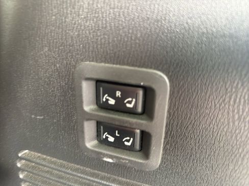 Used 2020 Nissan Armada Platinum w/ Captain's Chairs Package image 14