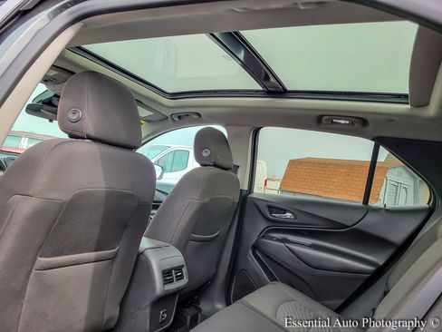 Used 2020 Chevrolet Equinox LT image 11