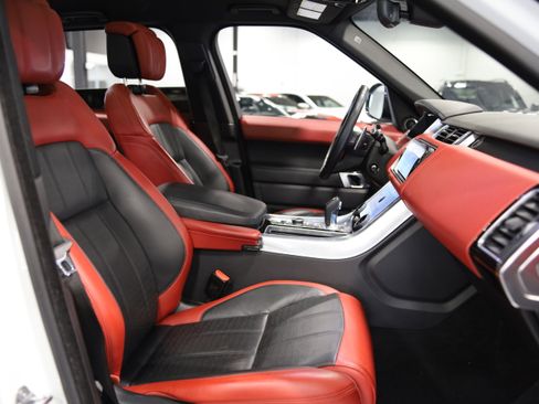 Used 2018 Land Rover Range Rover Sport HSE Dynamic image 43