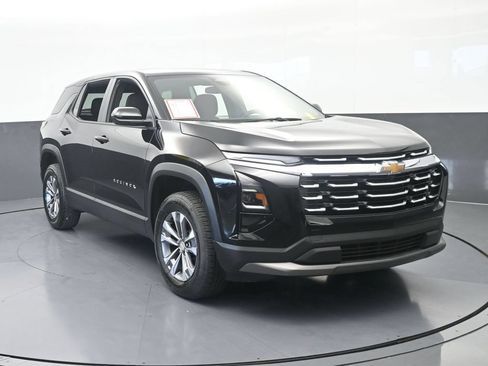 Used 2026 Chevrolet Equinox LT FWD image 9