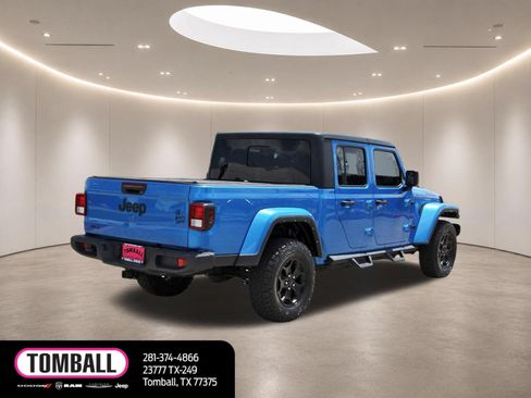 Used 2022 Jeep Gladiator Sport AWD/4WD image 7