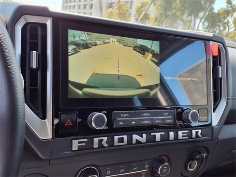 New 2025 Nissan Frontier SV w/ Tow Package image 15