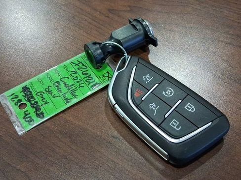 Used 2026 Cadillac Escalade Platinum Sport w/ LPO, Floor Liner Package RWD image 30
