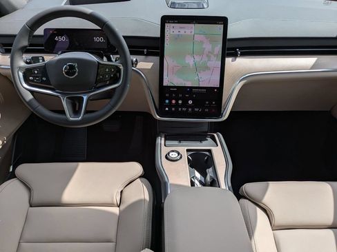 New 2026 Volvo EX90 Plus RWD image 12
