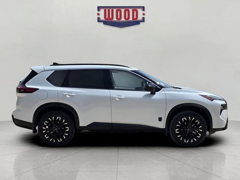 New 2026 Nissan Rogue SV FWD image 2