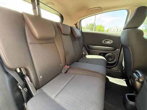Used 2016 Honda HR-V EX image 42