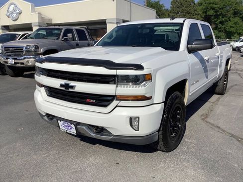 Used 2018 Chevrolet Silverado 1500 LT w/ All Star Edition AWD/4WD image 4