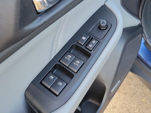 Used 2019 Subaru Outback 2.5i Limited AWD/4WD image 14