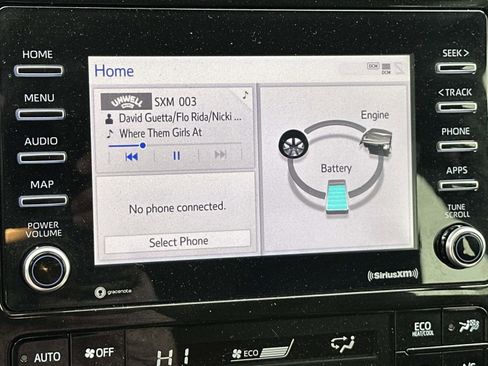 Used 2022 Toyota Prius LE image 9