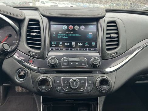 Used 2017 Chevrolet Impala Premier w/ Enhanced Convenience Package FWD image 21